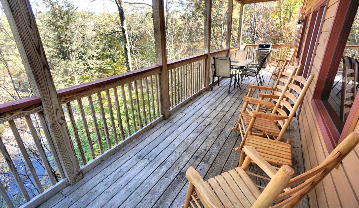 Main Level Deck at Hoedown Hideaway Pigeon Forge cabin Airbnb VRBO book direct